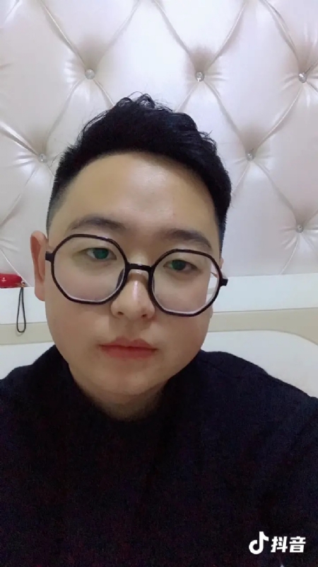 杰森的第一张照片--吴忠认干亲服务网